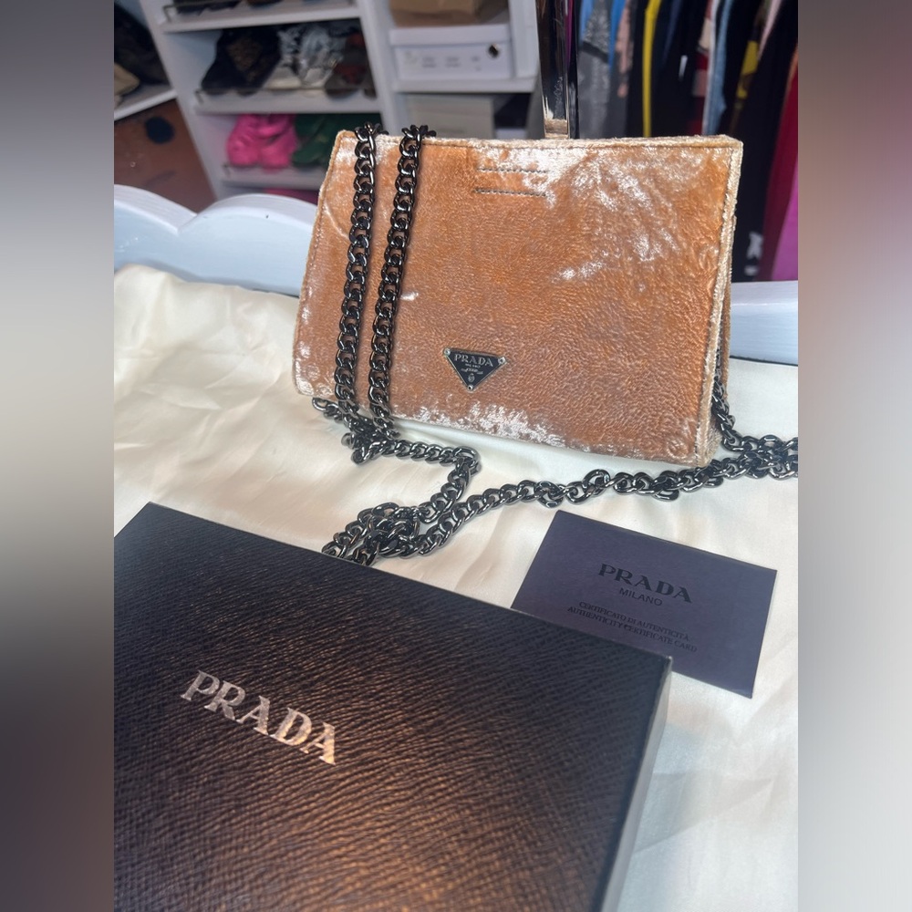Authentic Prada - Picture 4 of 15